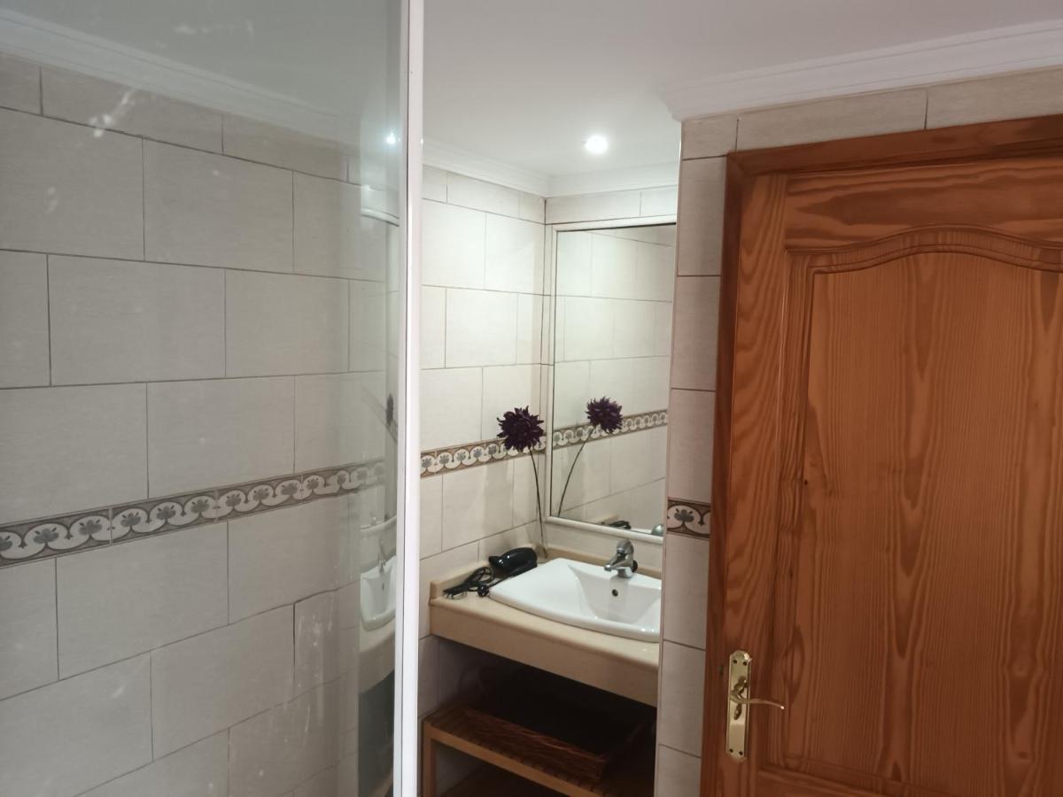Apartamentos As De Guia, Playa De Las Canteras Las Palmas de Gran Canaria Exteriör bild